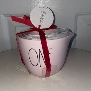Rae Dunn Valentine measuring cups